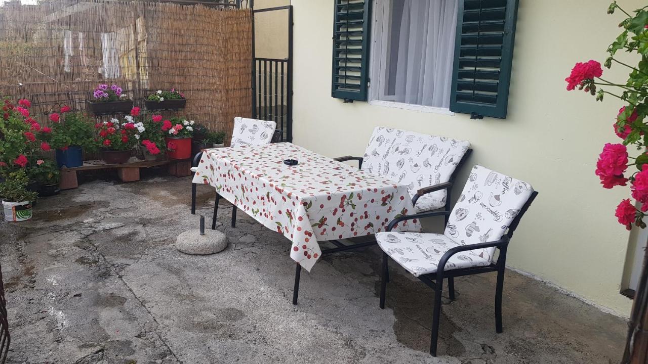 Apartment Lidija Herceg Novi Ngoại thất bức ảnh